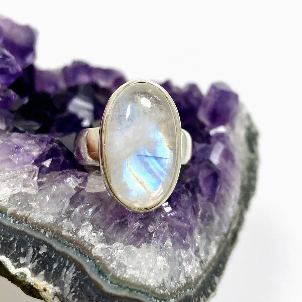 Moonstone Oval Cabochon Ring Size 4.5 PRGJ643