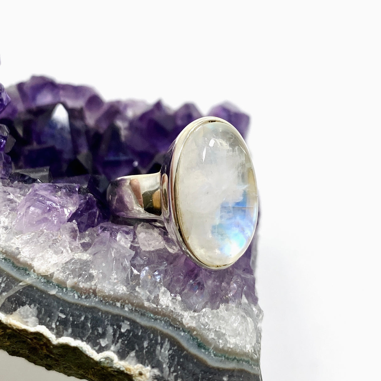 Moonstone Oval Cabochon Ring Size 4.5 PRGJ643