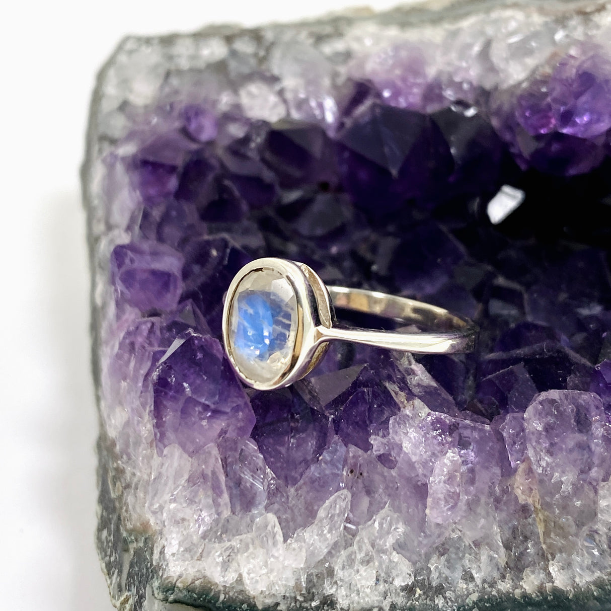 Moonstone Oval Faceted Ring PRGJ632