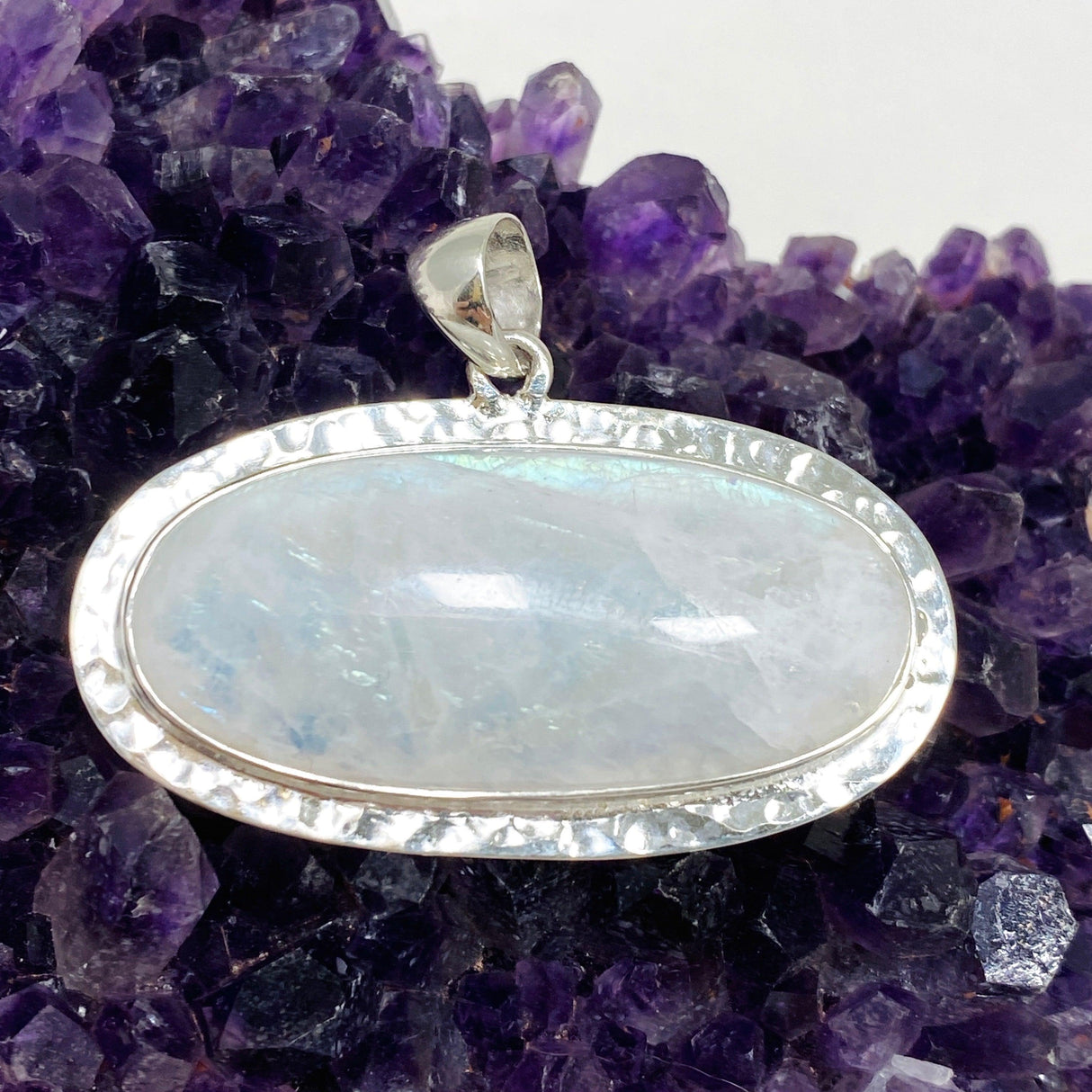 Moonstone Oval Pendant with Hammered Setting KPGJ4242 - Nature's Magick