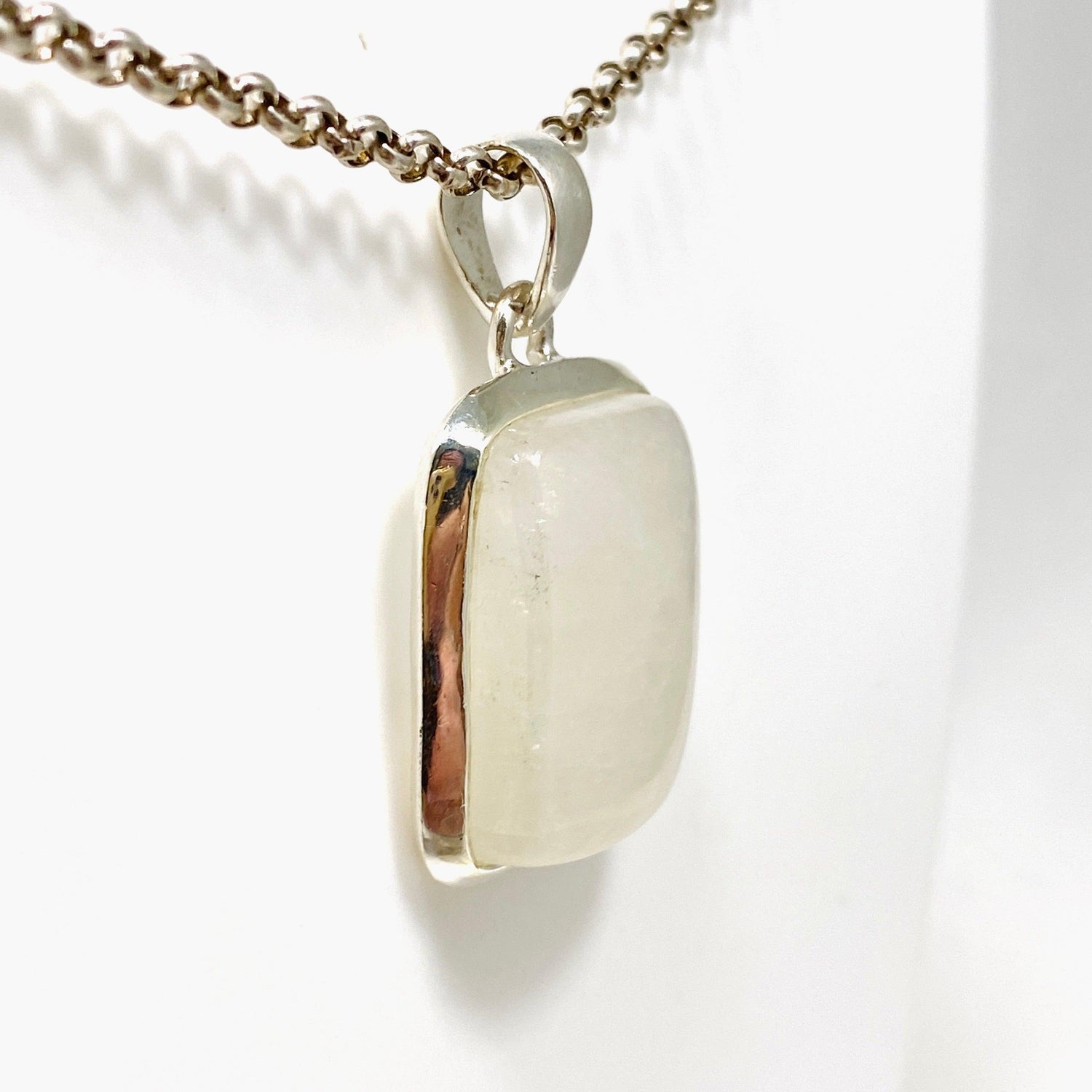 Moonstone Rectangular Pendant KPGJ4260 - Nature's Magick
