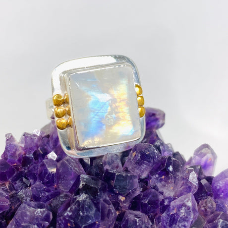 Moonstone Square Ring with Brass Detailing s.7 KRGJ3021 - Nature's Magick