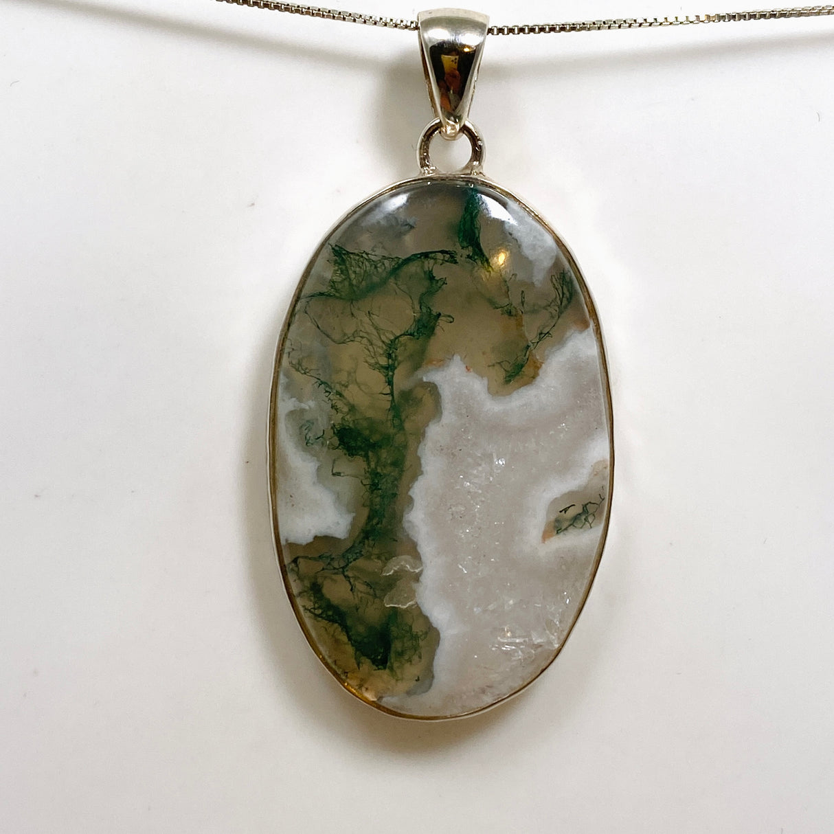 Moss Agate Oval Cabochon Pendant in a Hammered Setting KPGJ4708