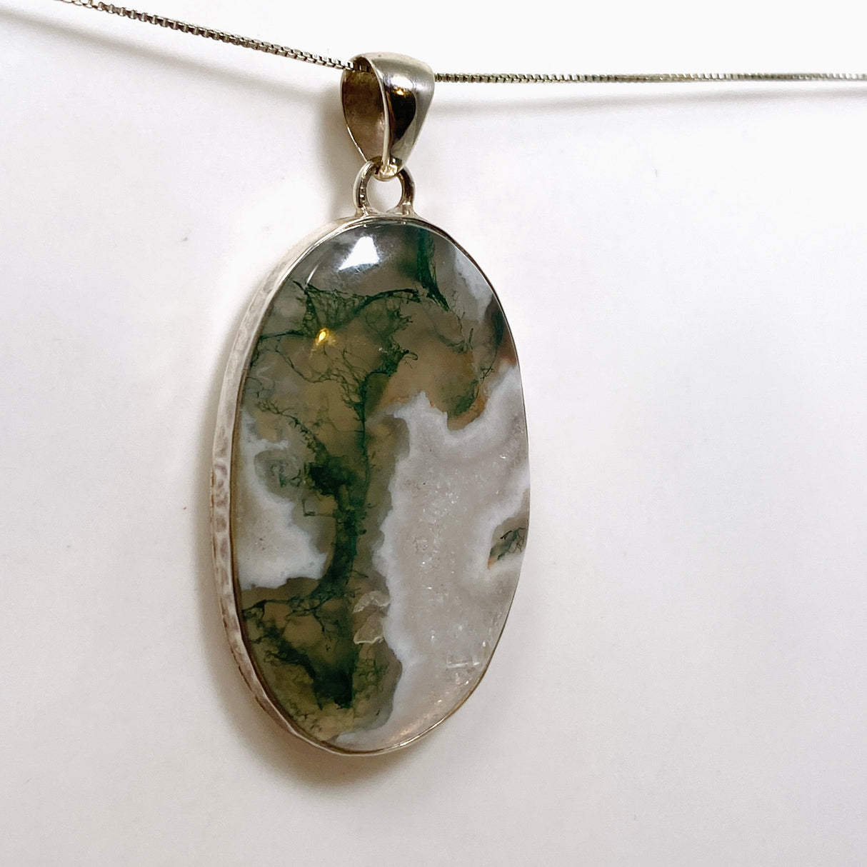 Moss Agate Oval Cabochon Pendant in a Hammered Setting KPGJ4708