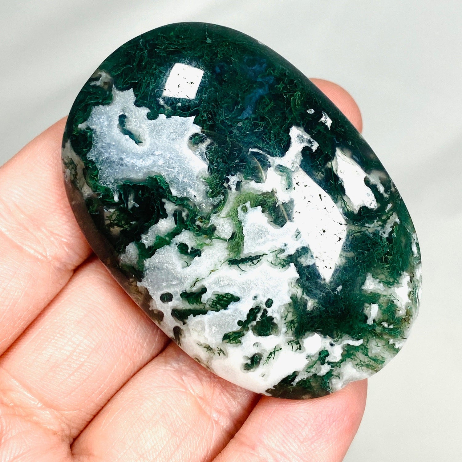 Moss Agate Palmstone MAP-130 - Nature's Magick