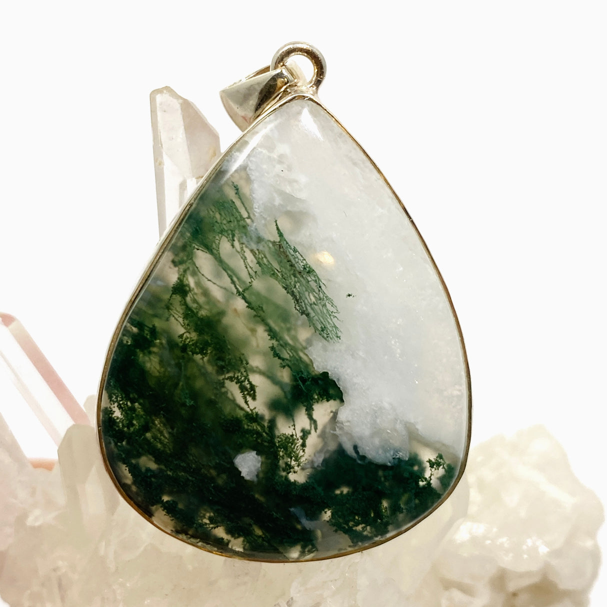 Moss Agate Teardrop Cabochon Pendant in a Hammered Setting KPGJ4709