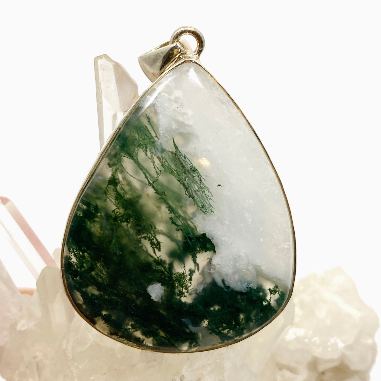Moss Agate Teardrop Cabochon Pendant in a Hammered Setting KPGJ4709