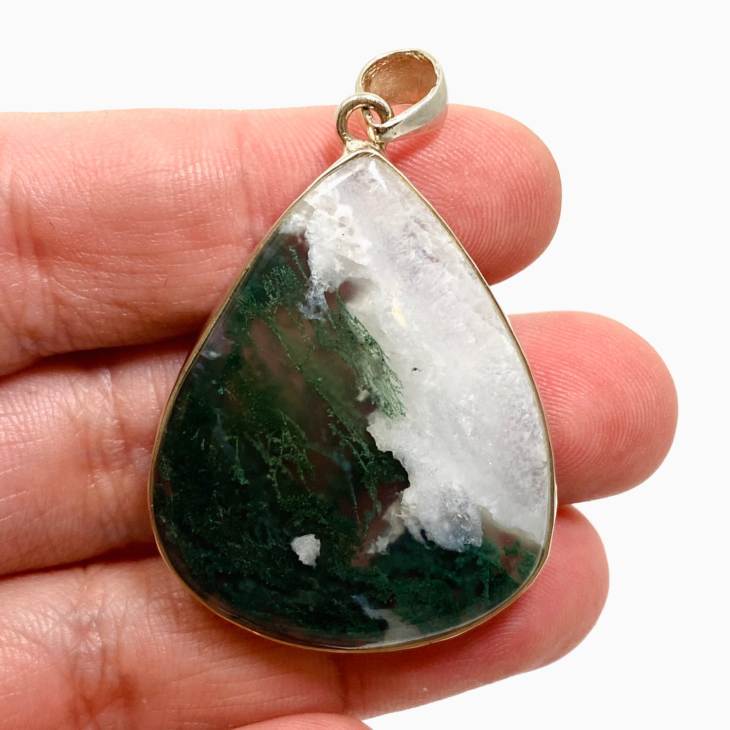 Moss Agate Teardrop Cabochon Pendant in a Hammered Setting KPGJ4709