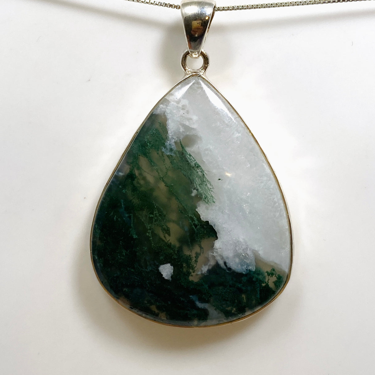 Moss Agate Teardrop Cabochon Pendant in a Hammered Setting KPGJ4709