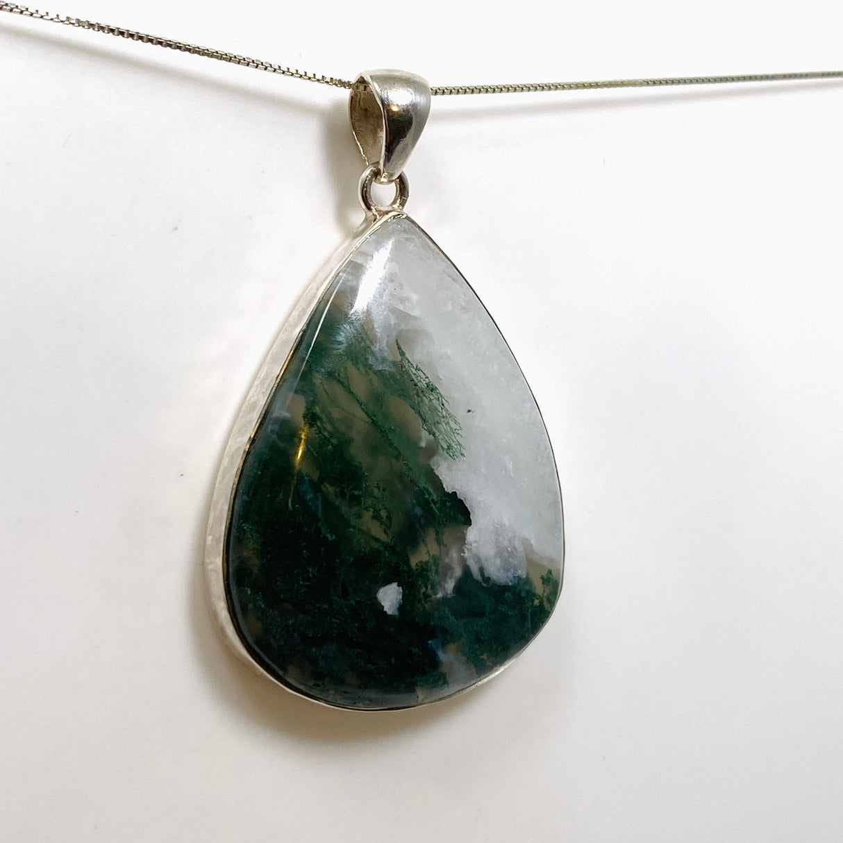 Moss Agate Teardrop Cabochon Pendant in a Hammered Setting KPGJ4709