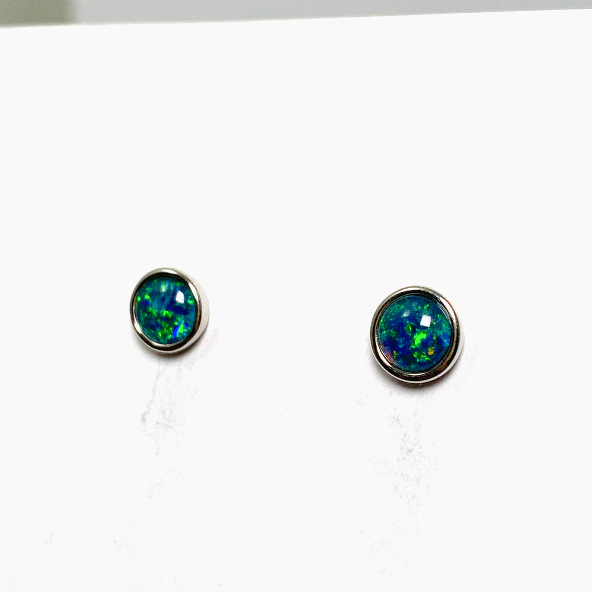 Opal Triplet (Australian) Round Cabochon Stud Earrings GEJ01