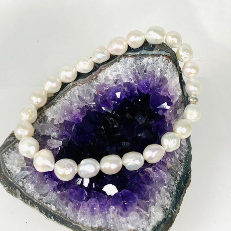 Pearl gemstone bracelet - Nature's Magick