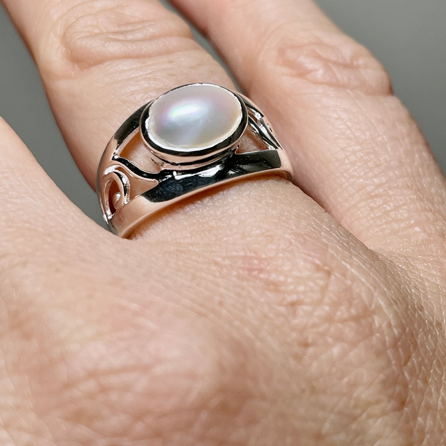 Pearl Oval Cabochon Boho Decorative Ring R3820