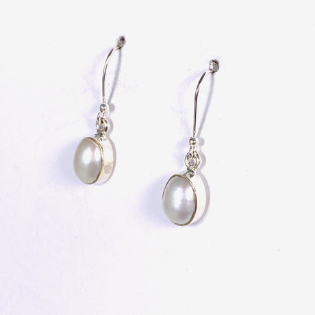 Pearl oval earrings E2672 - Nature's Magick
