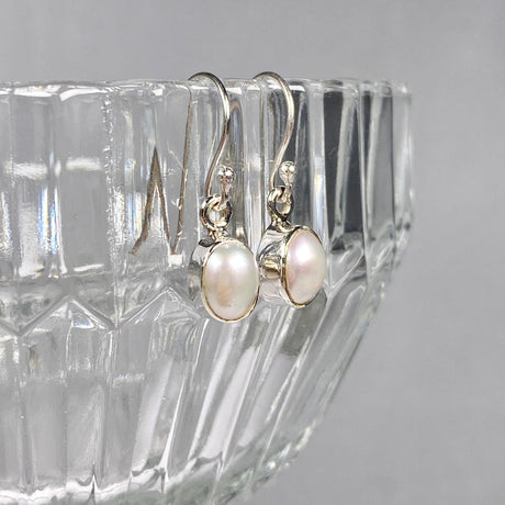 Pearl petite oval earrings R2363-PLO - Nature's Magick