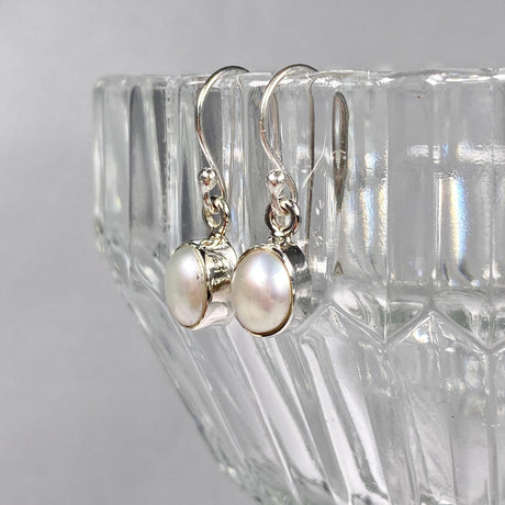 Pearl petite oval earrings R2363-PLO - Nature's Magick