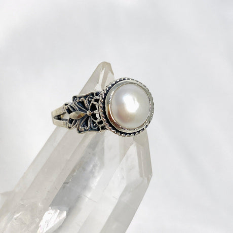 Pearl Round Ring in a Decorative Setting R3671 - Nature's Magick