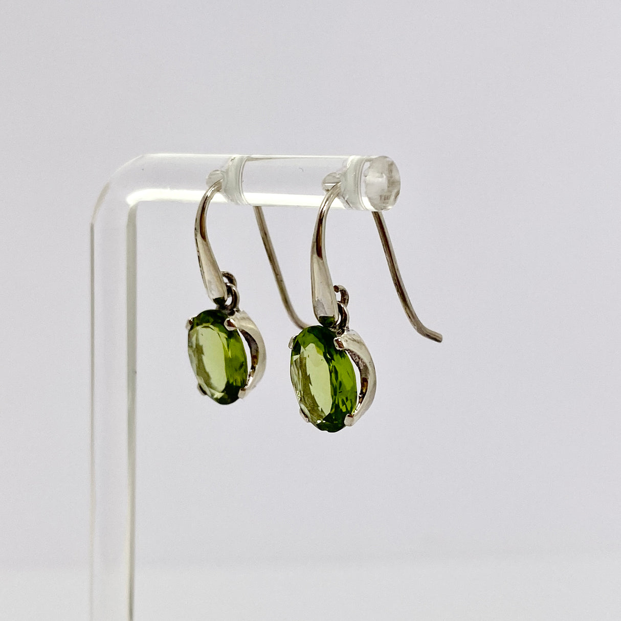 Peridot Oval Faceted Earrings PEG303