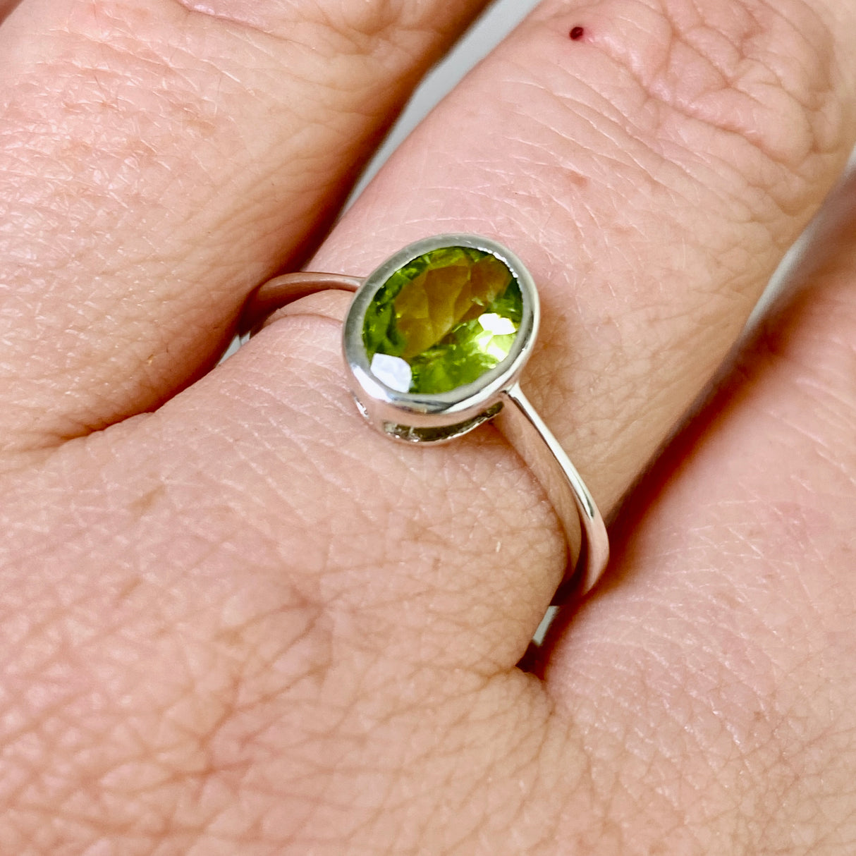 Peridot Oval Faceted Ring Size 8.5 PRGJ841