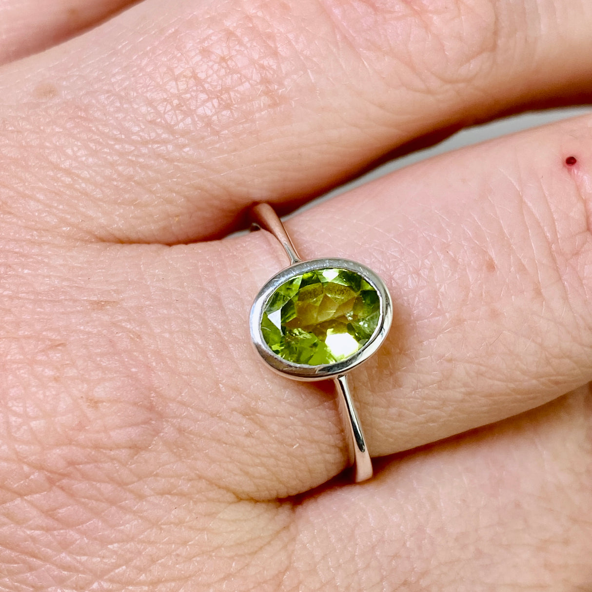 Peridot Oval Faceted Ring Size 8.5 PRGJ841
