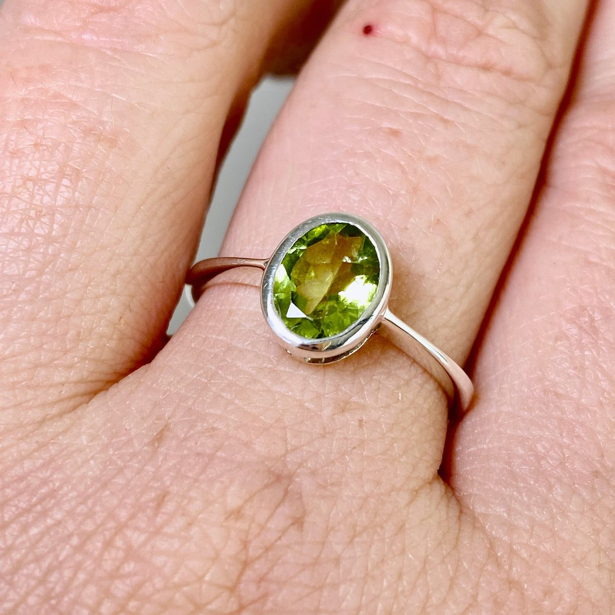 Peridot Oval Faceted Ring Size 8.5 PRGJ841