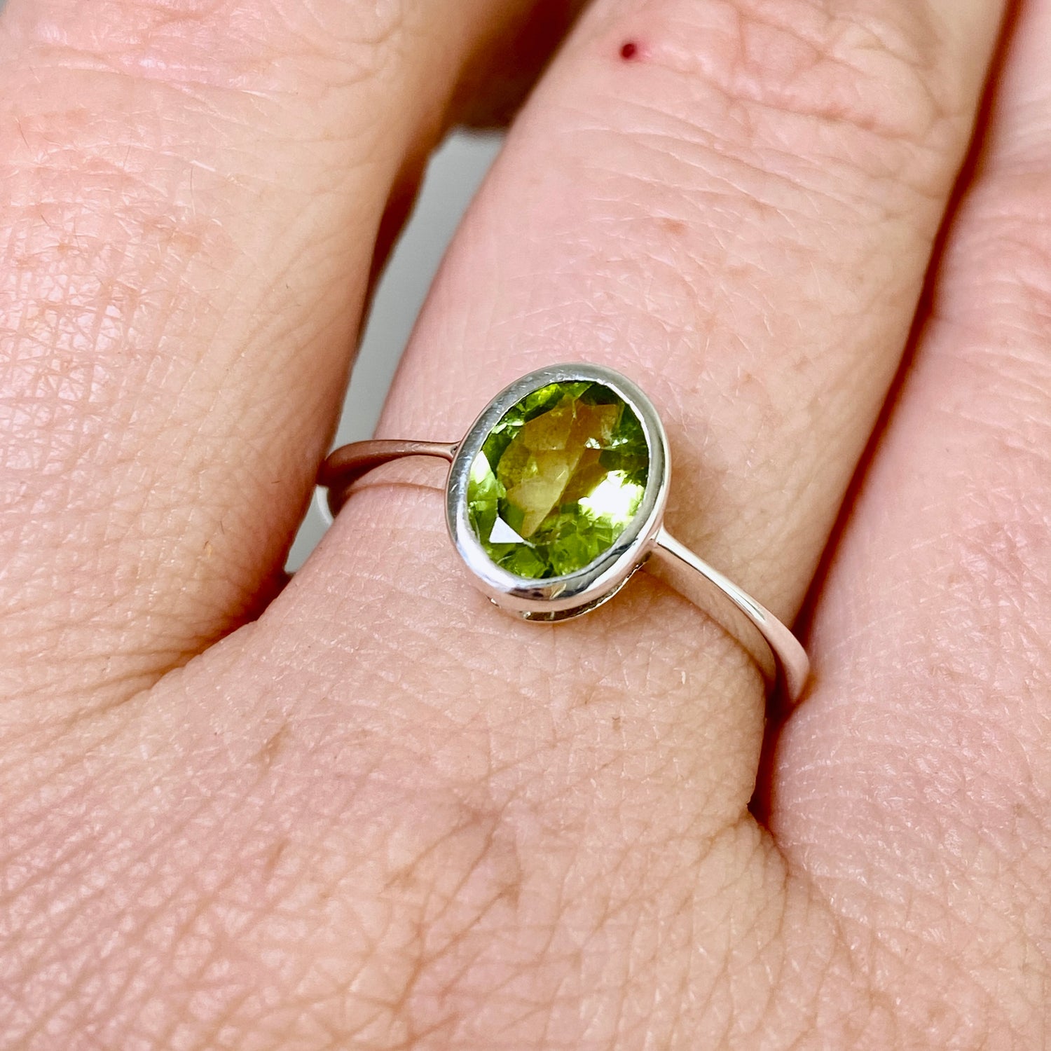 Peridot Oval Faceted Ring Size 8.5 PRGJ841