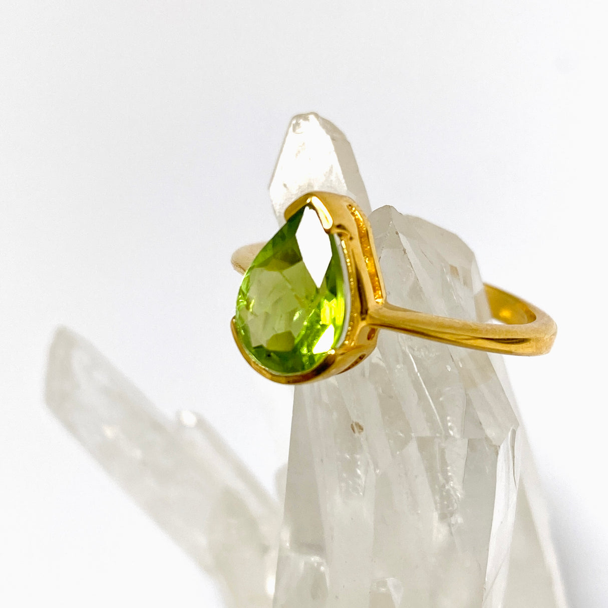 Peridot Teardrop Faceted 2.5 micron Gold Plated Ring Size 8 PRGJ995