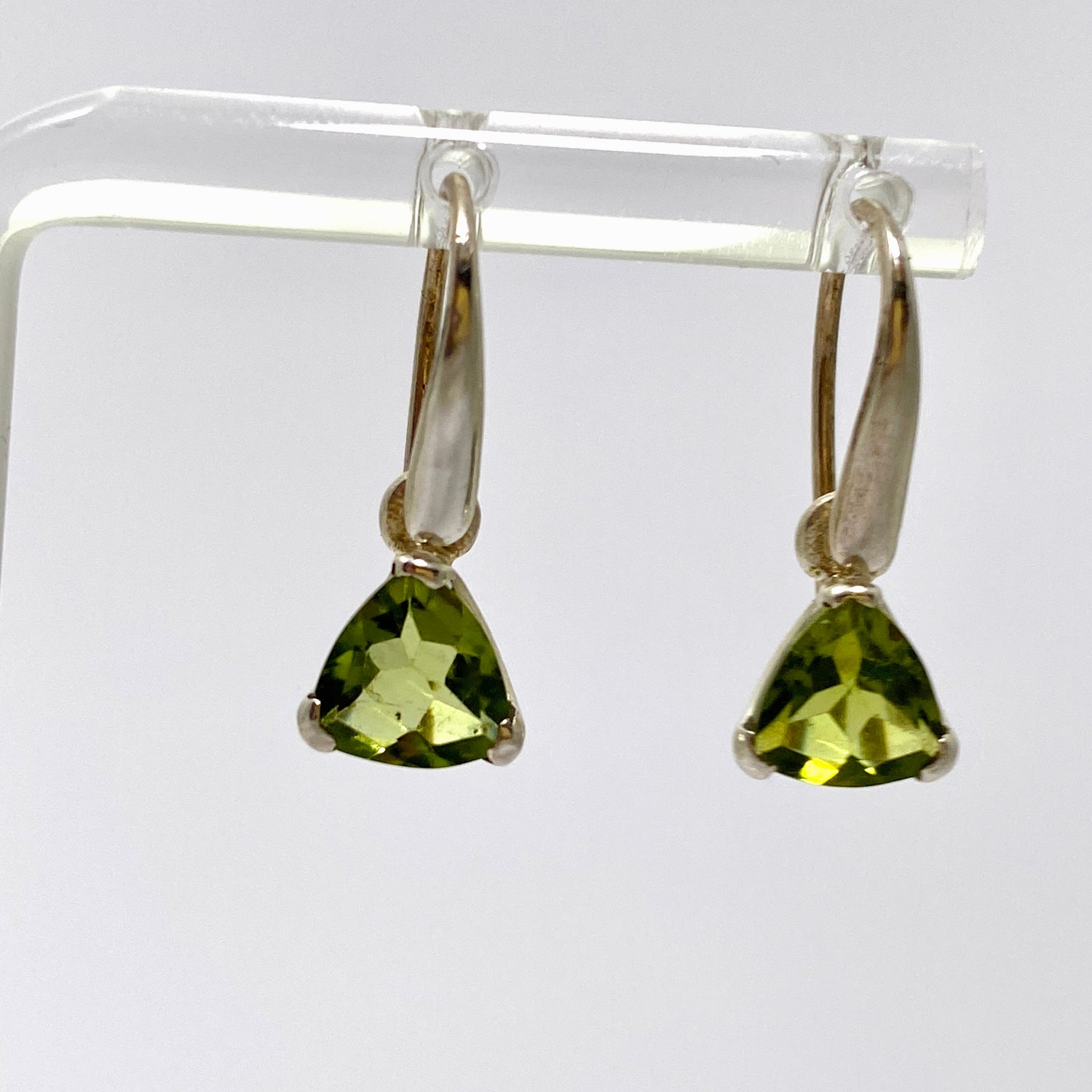 Peridot Trillion Faceted Earrings PEGJ188