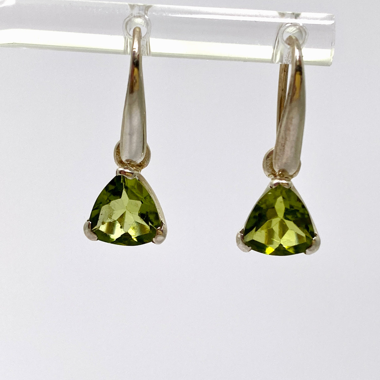 Peridot Trillion Faceted Earrings PEGJ188