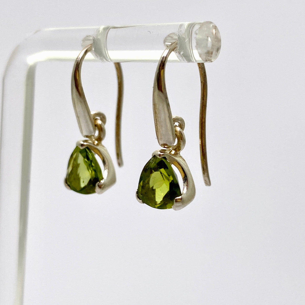 Peridot Trillion Faceted Earrings PEGJ188
