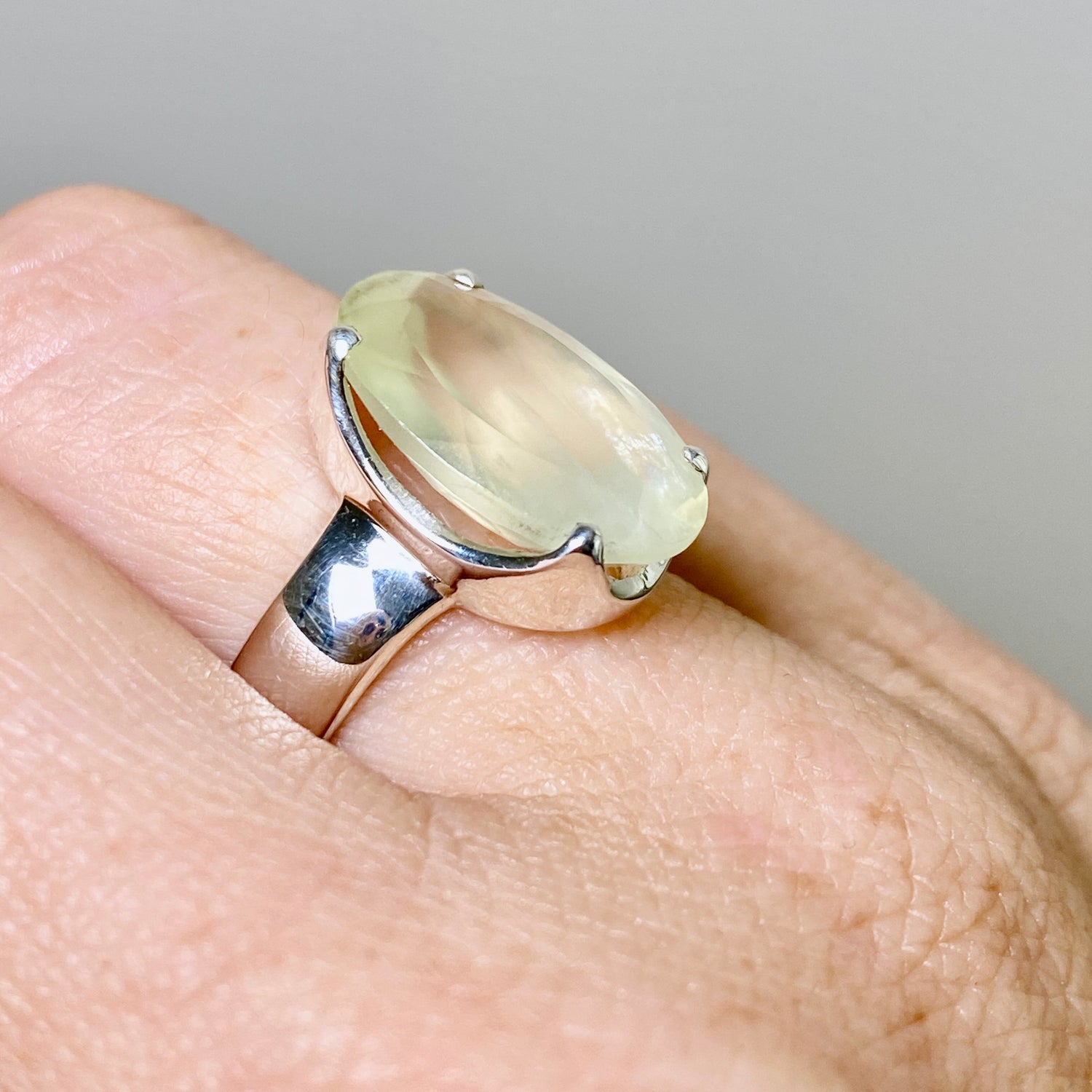 Prehnite Oval Faceted Ring Size 7 PRGJ860