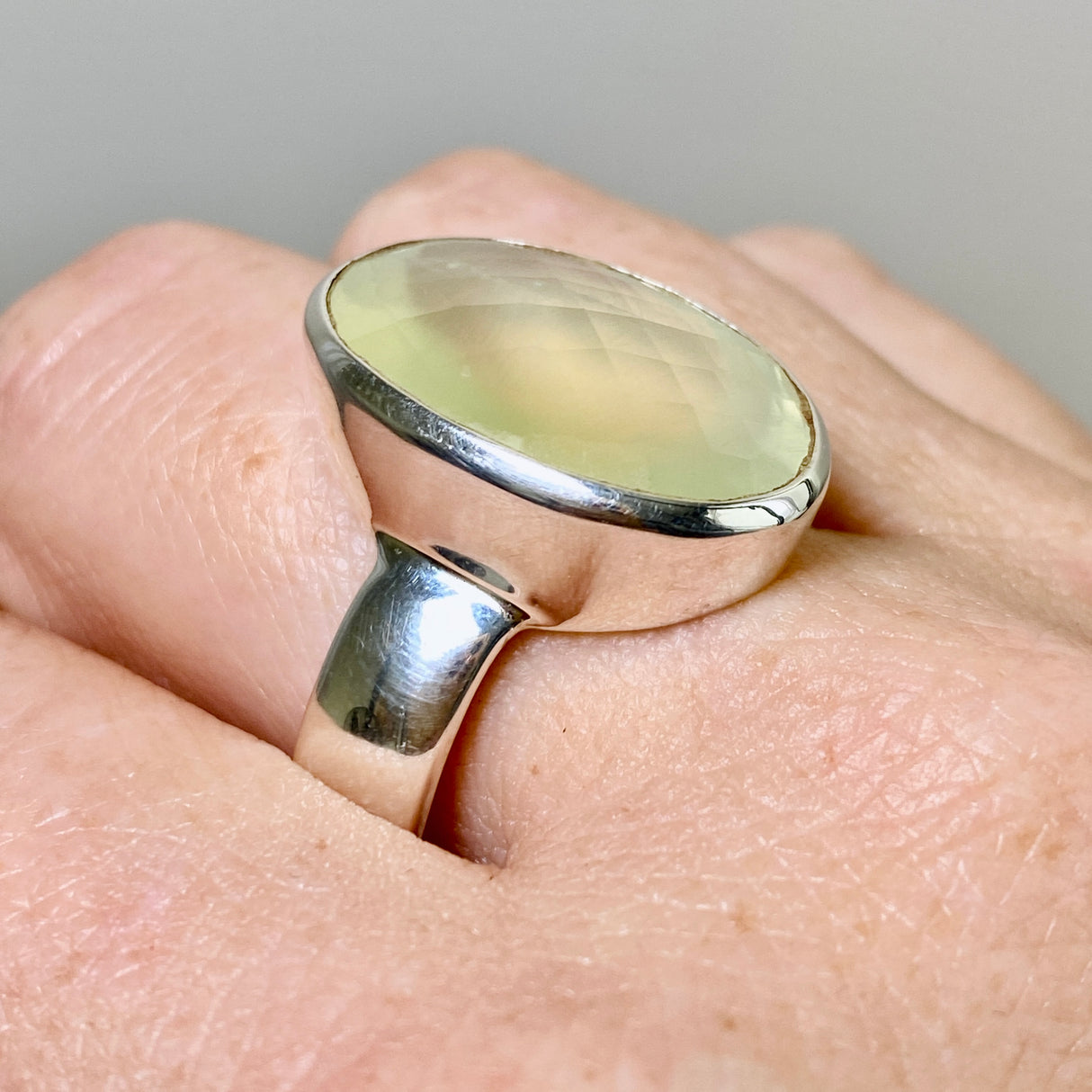 Prehnite Oval Checkerboard Faceted Ring Size 12 PRGJ863