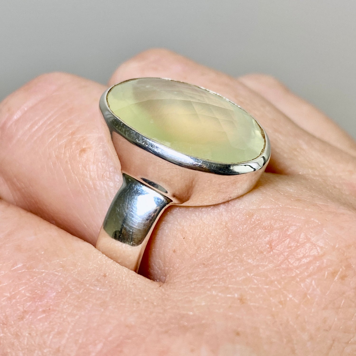 Prehnite Oval Checkerboard Faceted Ring Size 12 PRGJ863