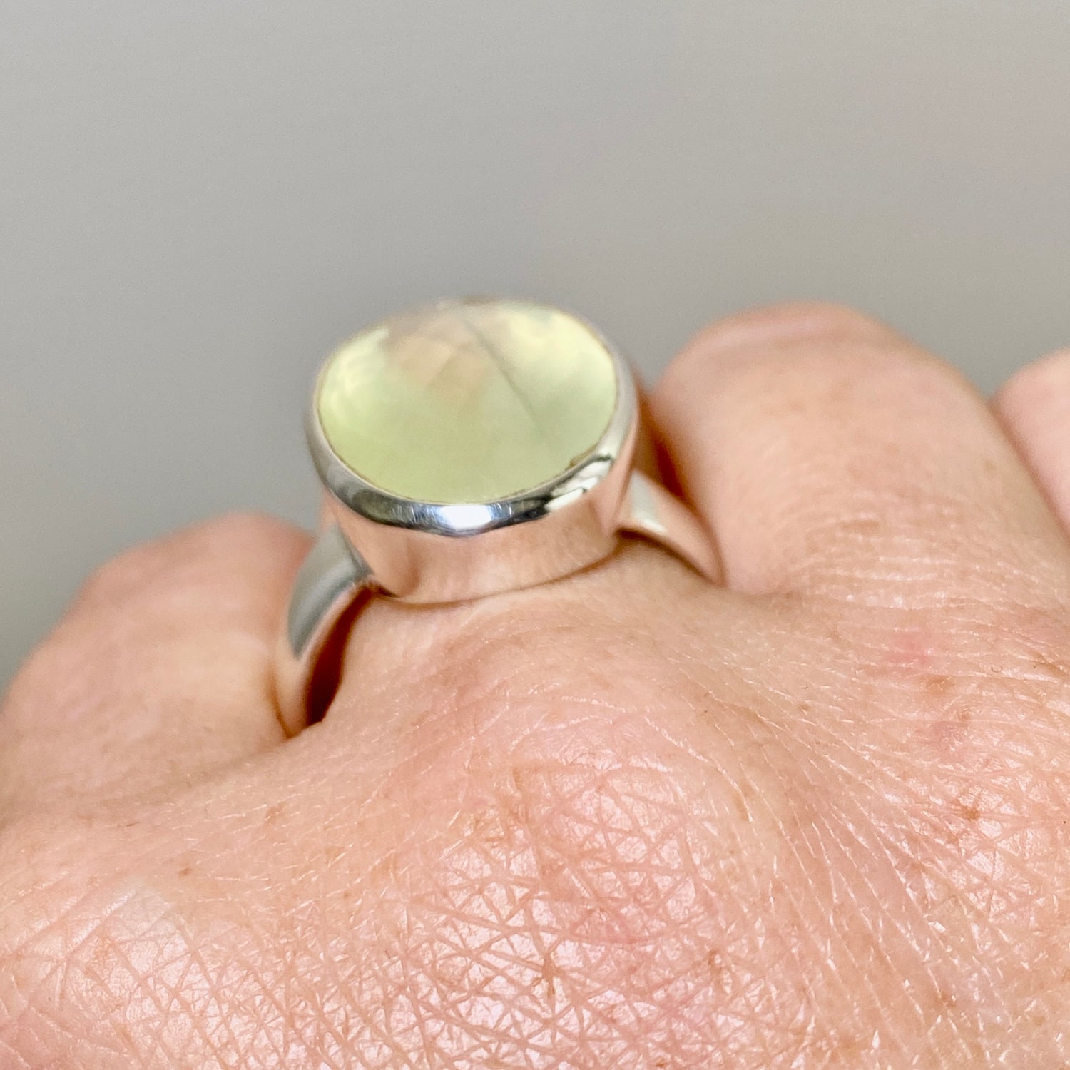 Prehnite Oval Checkerboard Faceted Ring Size 12 PRGJ863