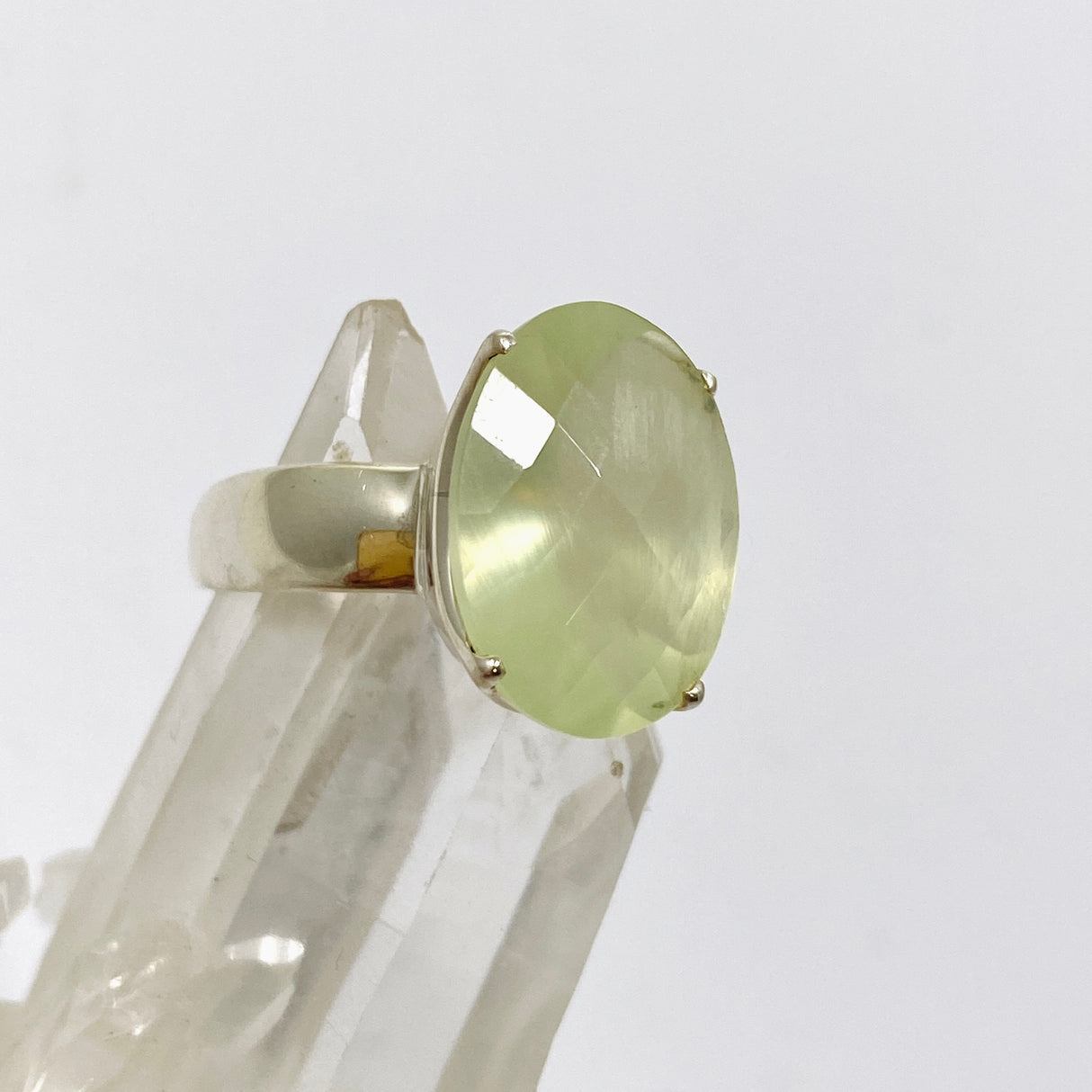 Prehnite Oval Checkerboard Faceted Ring Size 8 PRGJ862