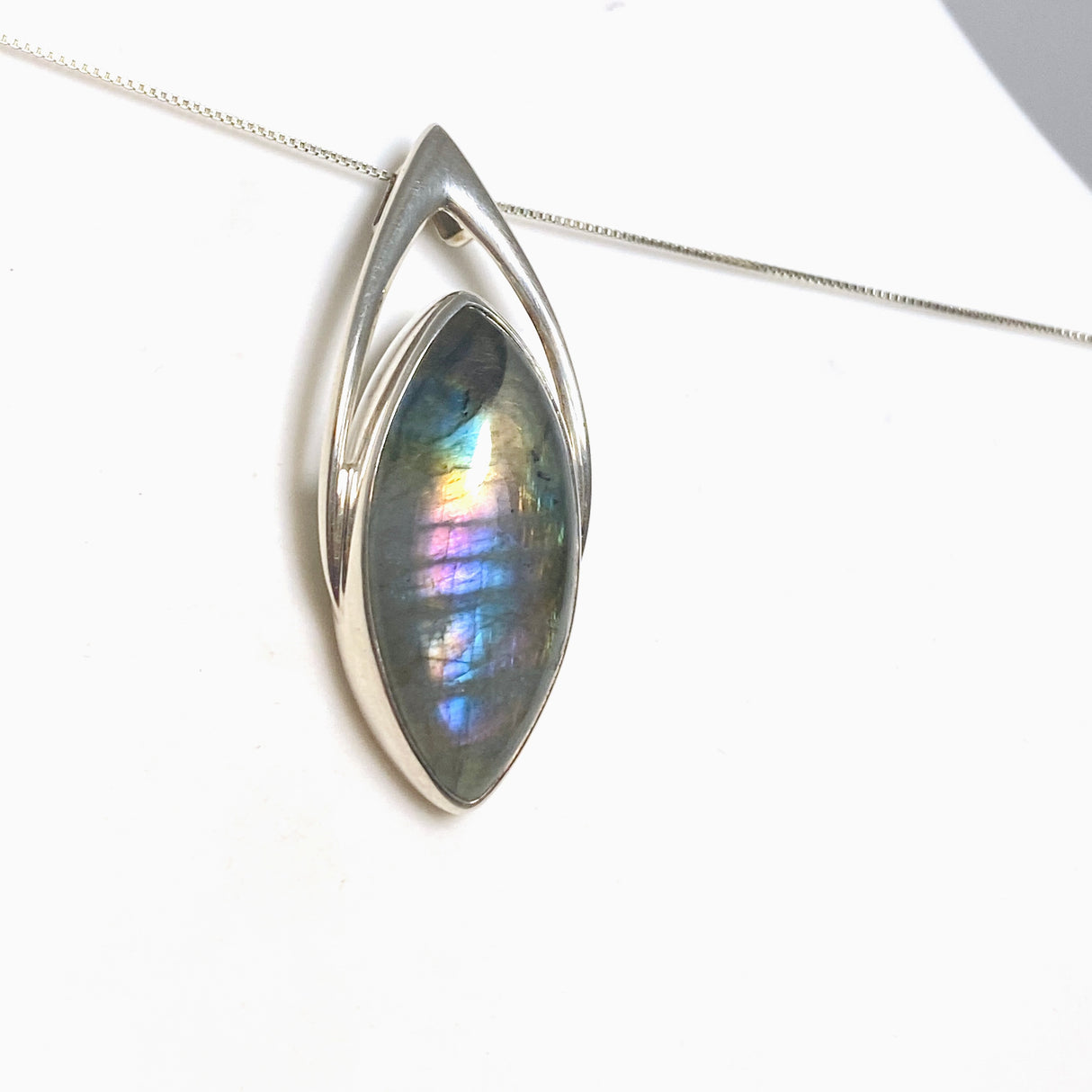 Rainbow Labradorite Marquise Pendant BTP-108