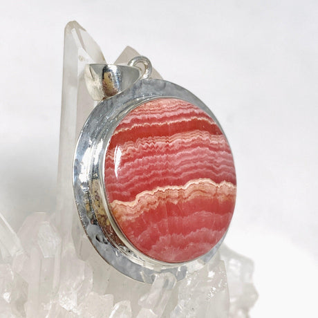 Rhodochrosite Round Pendant in a Hammered Setting KPGJ4321 - Nature's Magick
