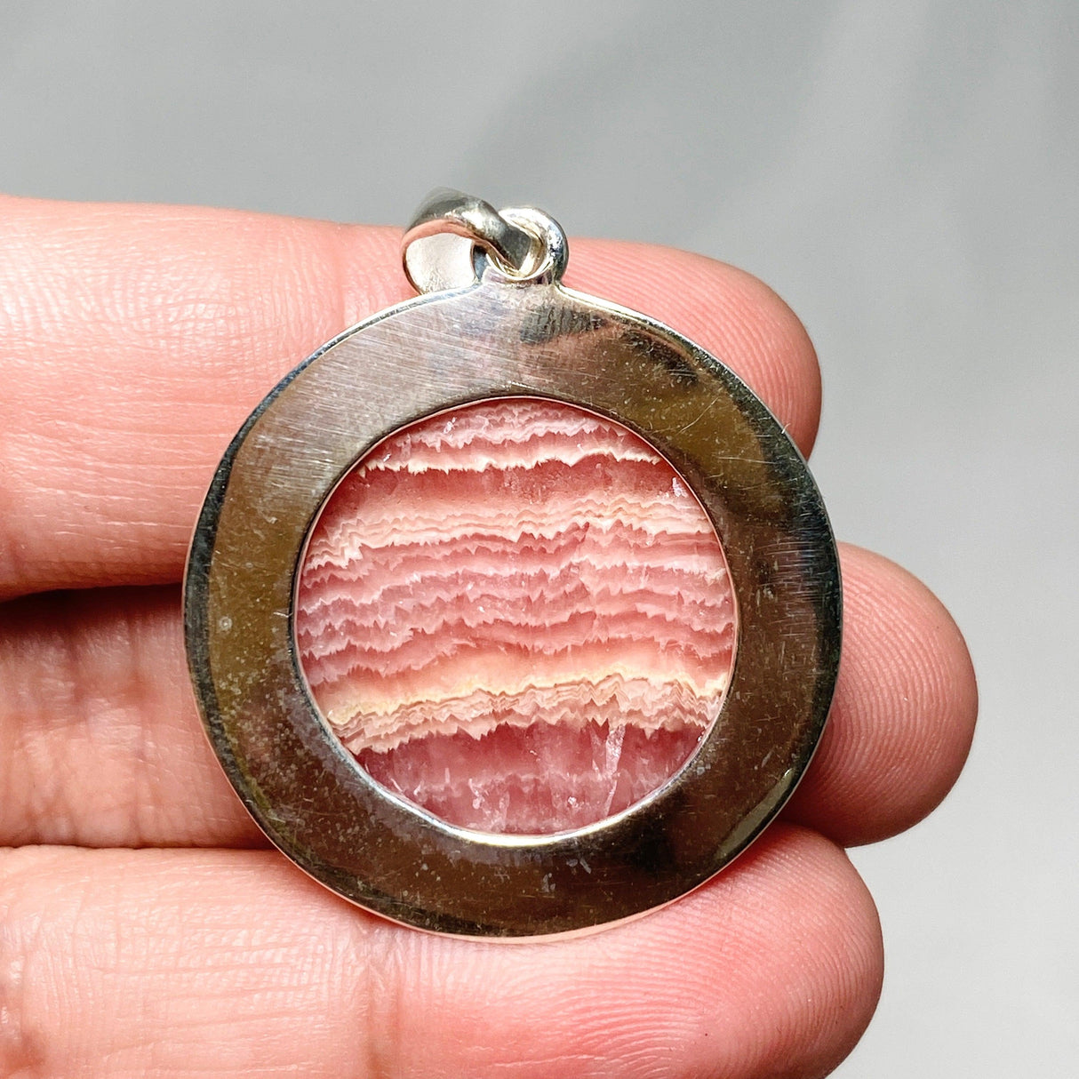Rhodochrosite Round Pendant in a Hammered Setting KPGJ4321 - Nature's Magick