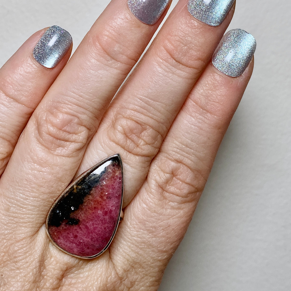 Rhodonite teardrop cabochon ring s.8 KRGJ1496
