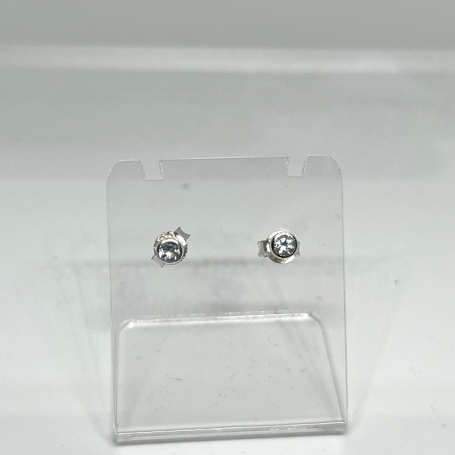 Round Faceted Gemstone Bezel Set Stud Earrings 3mm PSE004