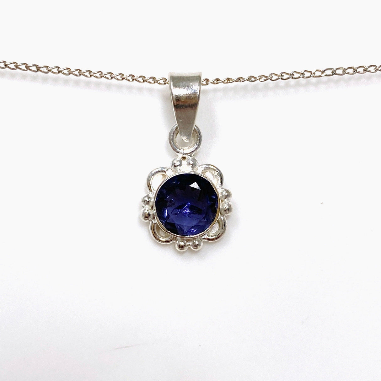 Round Faceted Gemstone Pendant in a Decorative Setting KPGJ4559 - Nature's Magick