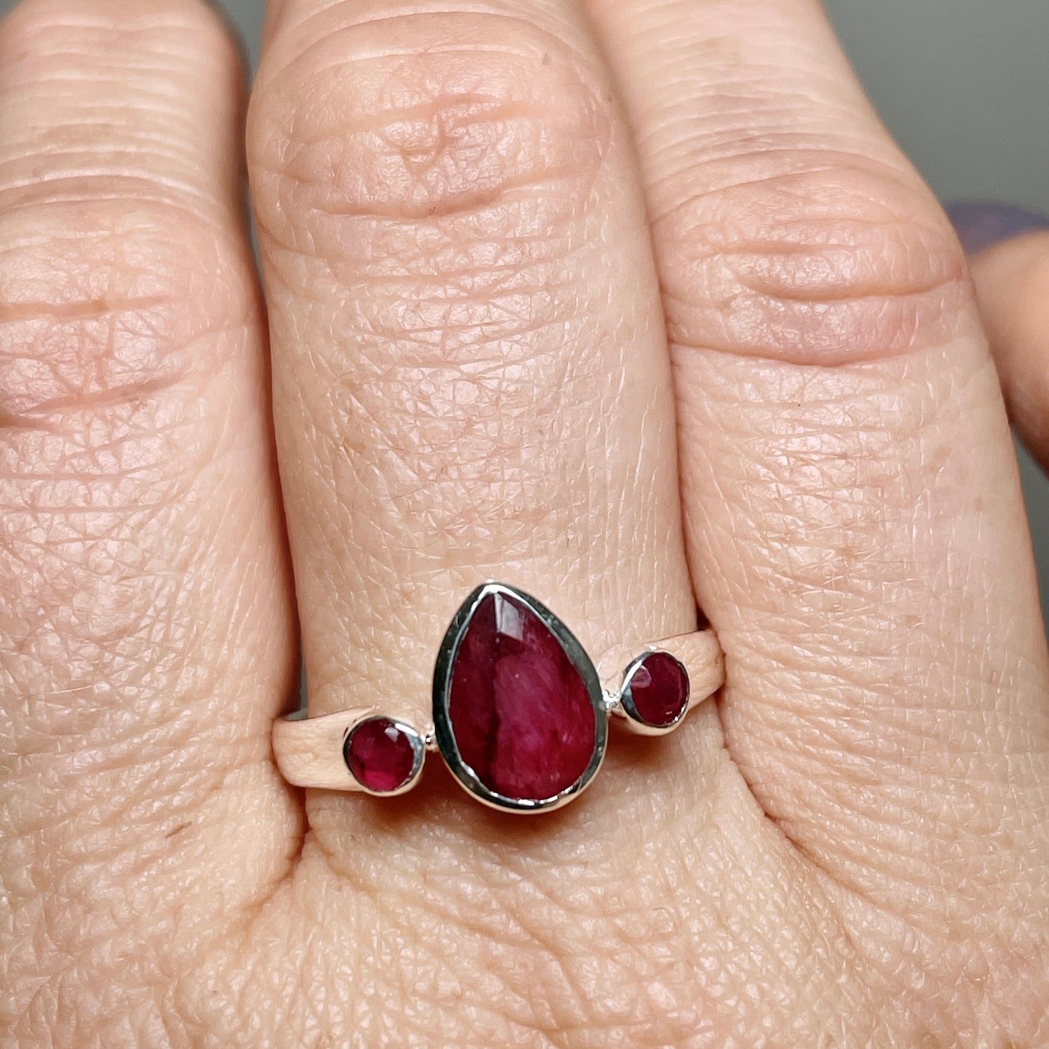 Ruby Faceted Gemstone Teardrop Ring with Accent Stones R3668