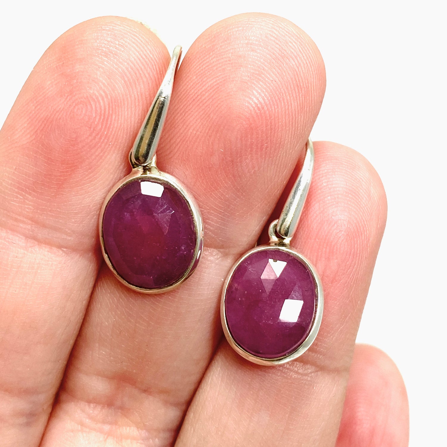 Ruby Oval Checkerboard Faceted Earrings PEGJ285