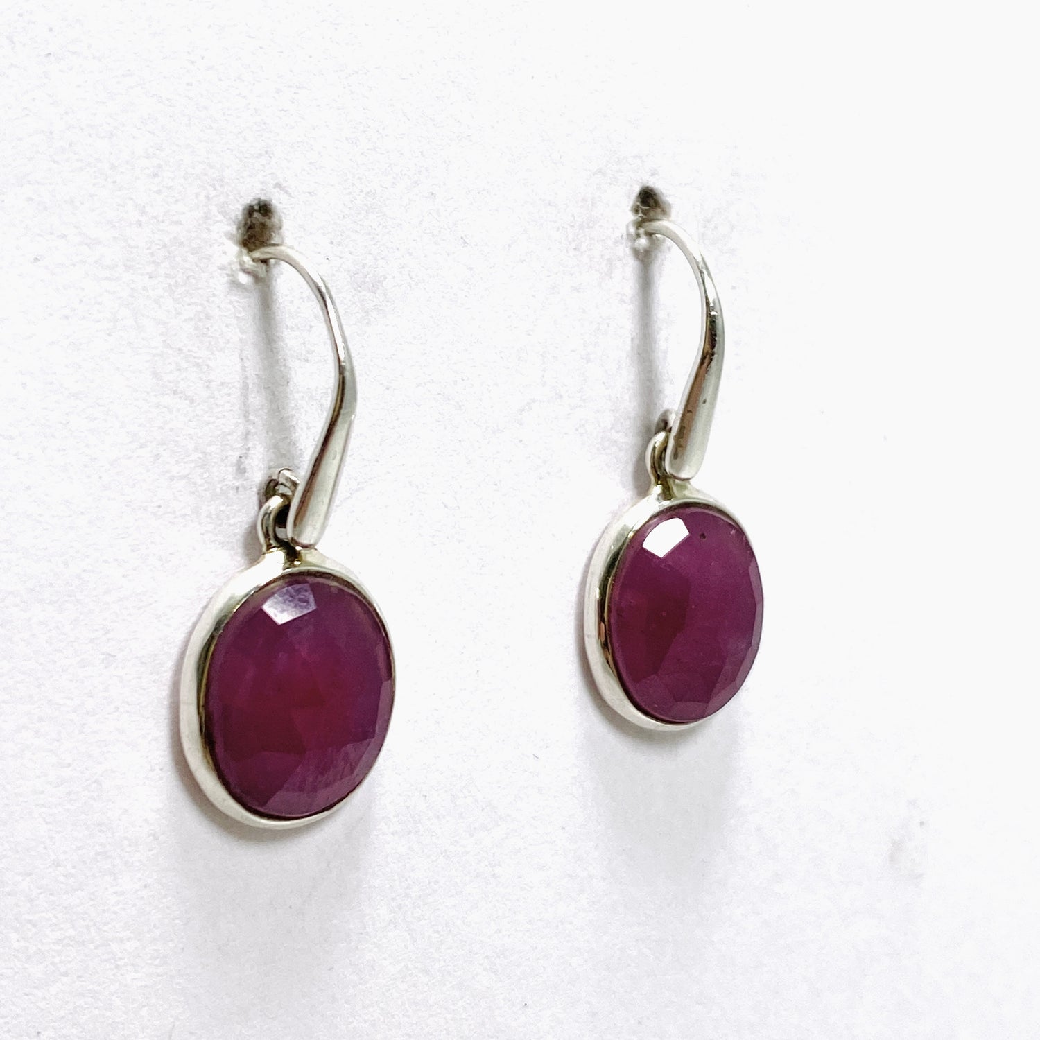 Ruby Oval Checkerboard Faceted Earrings PEGJ285