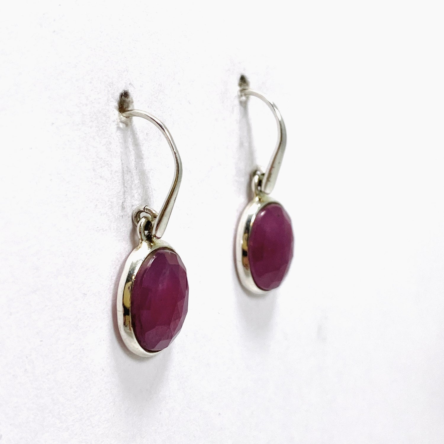 Ruby Oval Checkerboard Faceted Earrings PEGJ285
