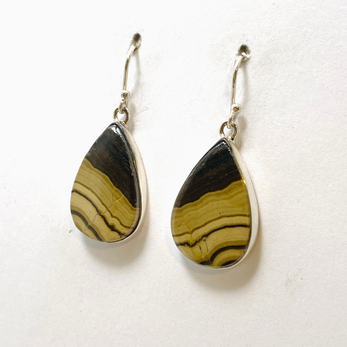 Schalenblende Teardrop Cabochon Earrings KEGJ1561