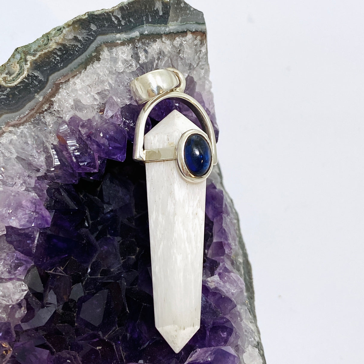 Scolecite Point Pendant with Kyanite Accent stone PPGJ1013