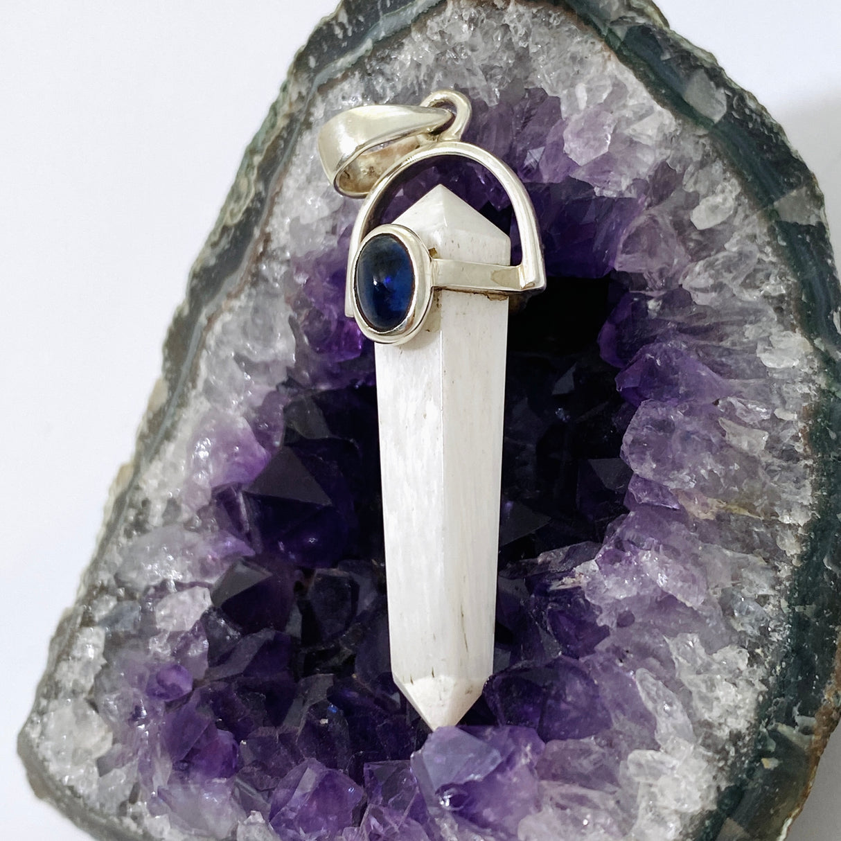 Scolecite Point Pendant with Kyanite Accent stone PPGJ1013