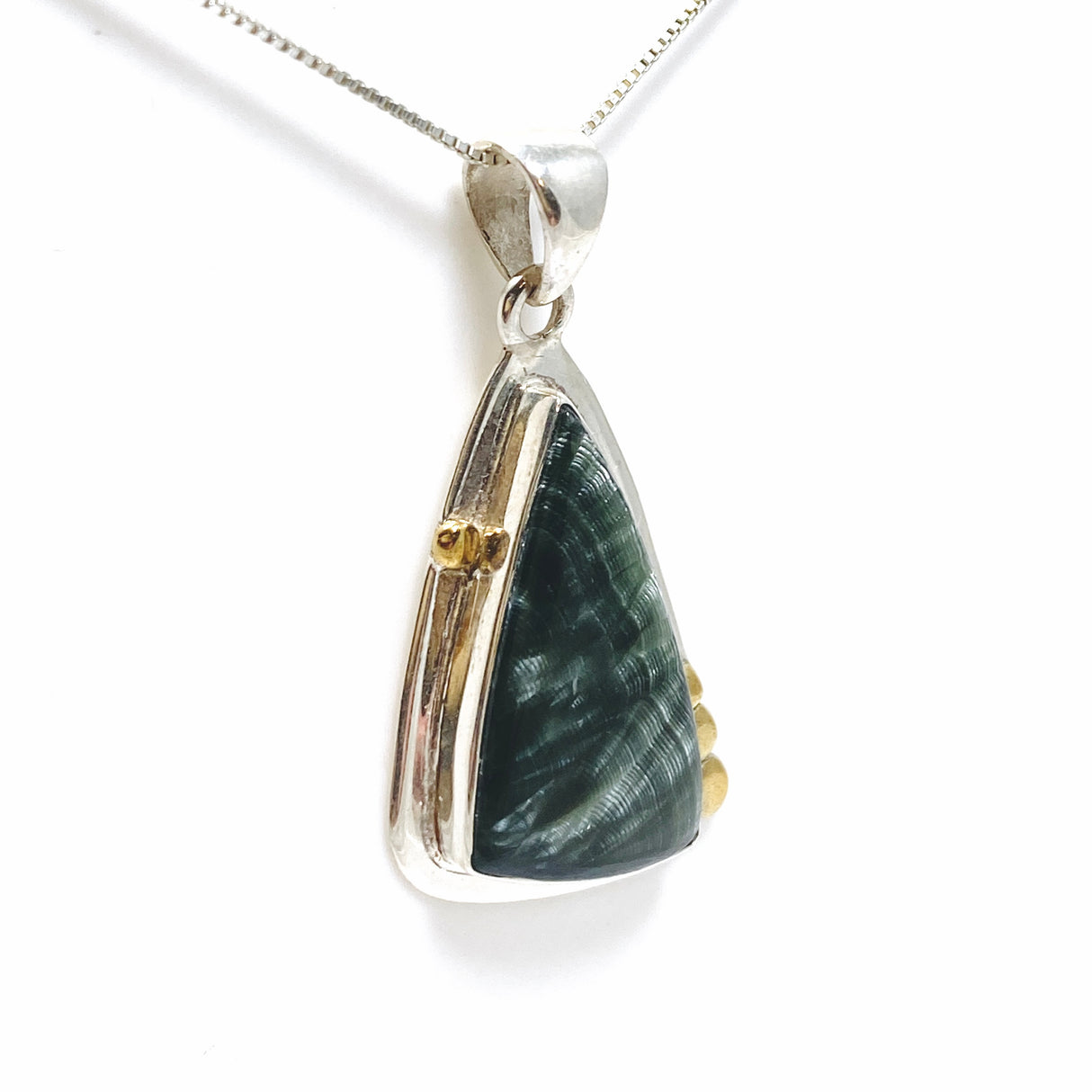 Seraphinite Freeform Cabochon Pendant in a Decorative Setting KPGJ4846