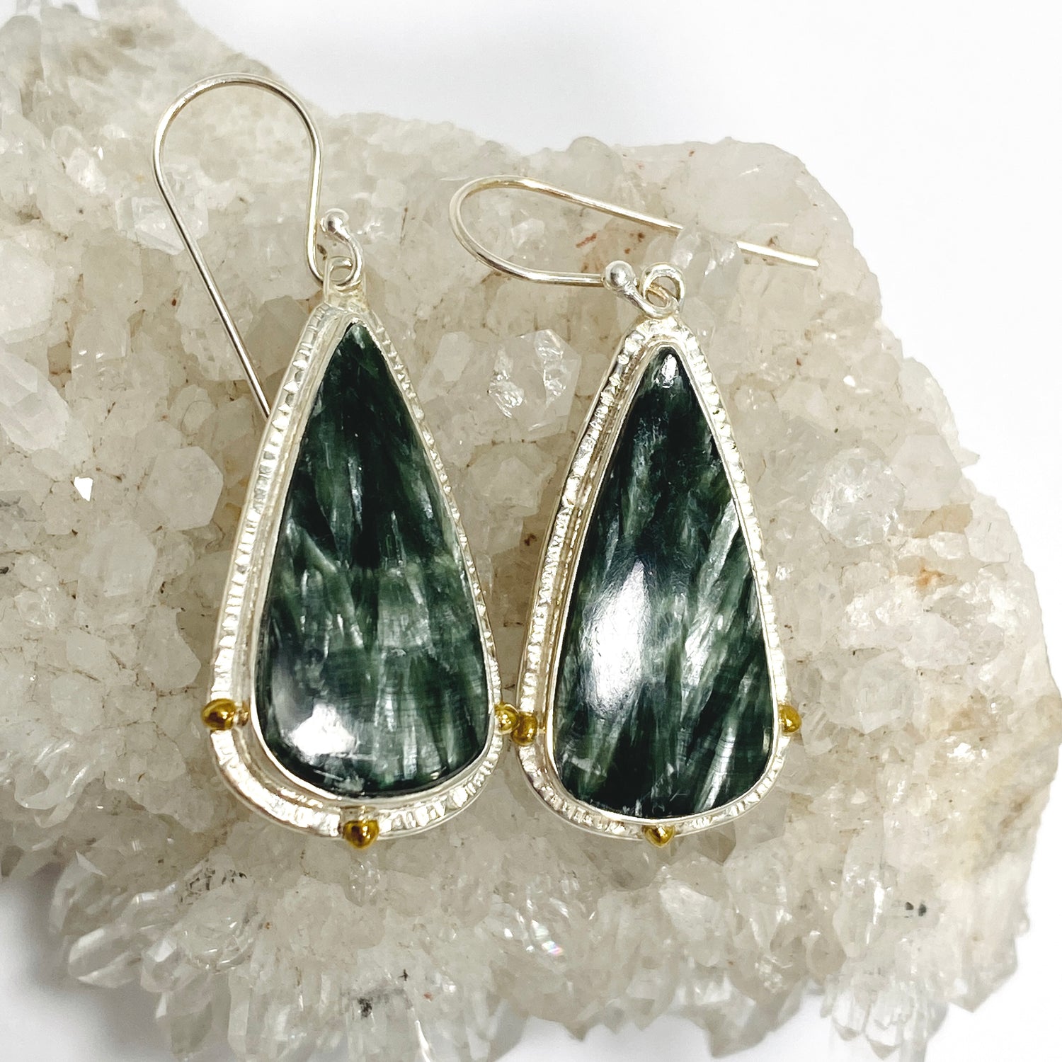 Seraphinite Teardrop Cabochon Earrings in a Decorative Setting KEGJ1562